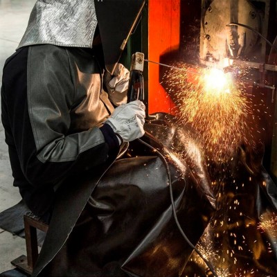 Insulating welding fabric