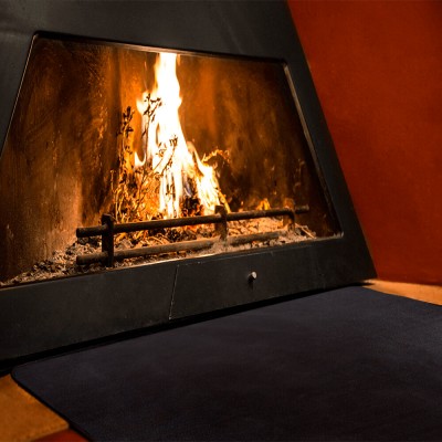 ALFOMBRA IGNÍFUGA A MEDIDA CHIMENEA
